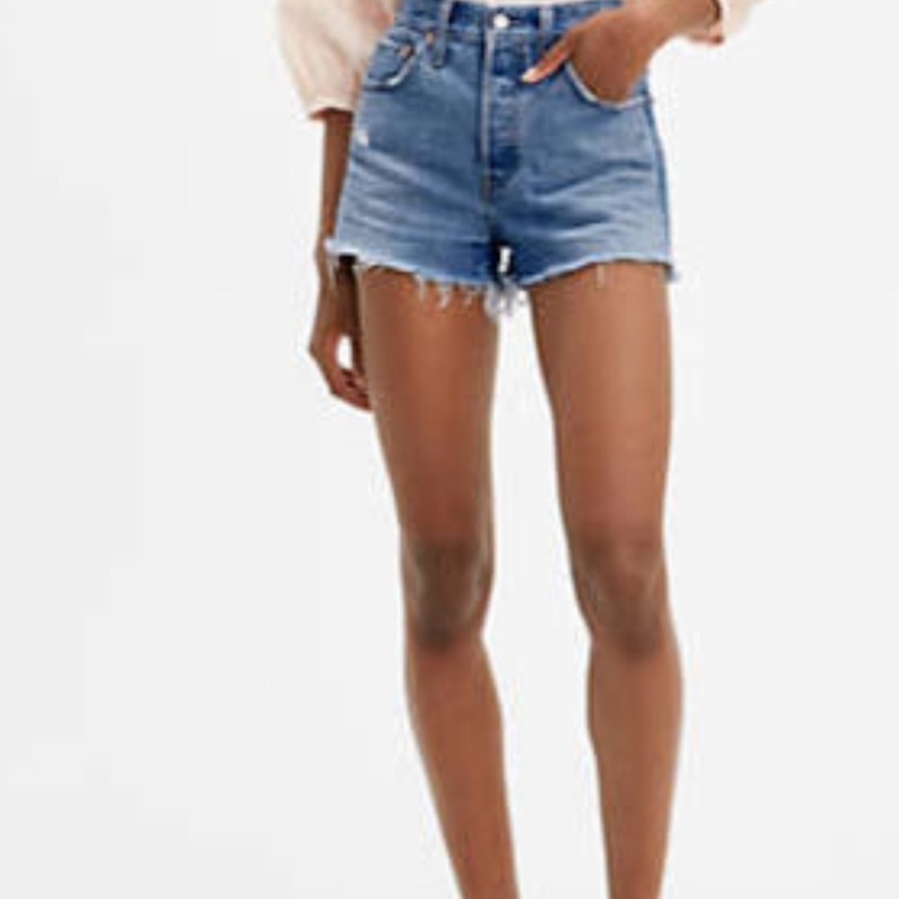 Levi’s 501 cutoff short shorts